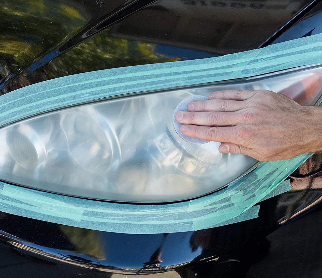 Meguiars - Two Step Headlight Restoration Kit 4 Meguiars - Two Step Headlight Restoration Kit - Image 4