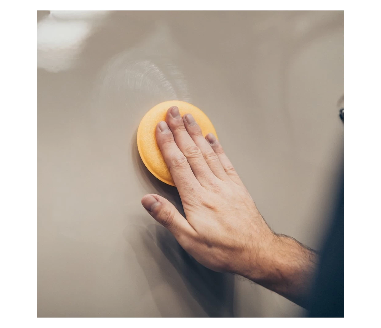 Meguiar's Mirror Bright Polishing Wax (414ml) 2 Meguiar's Mirror Bright Polishing Wax (414ml) - Image 2