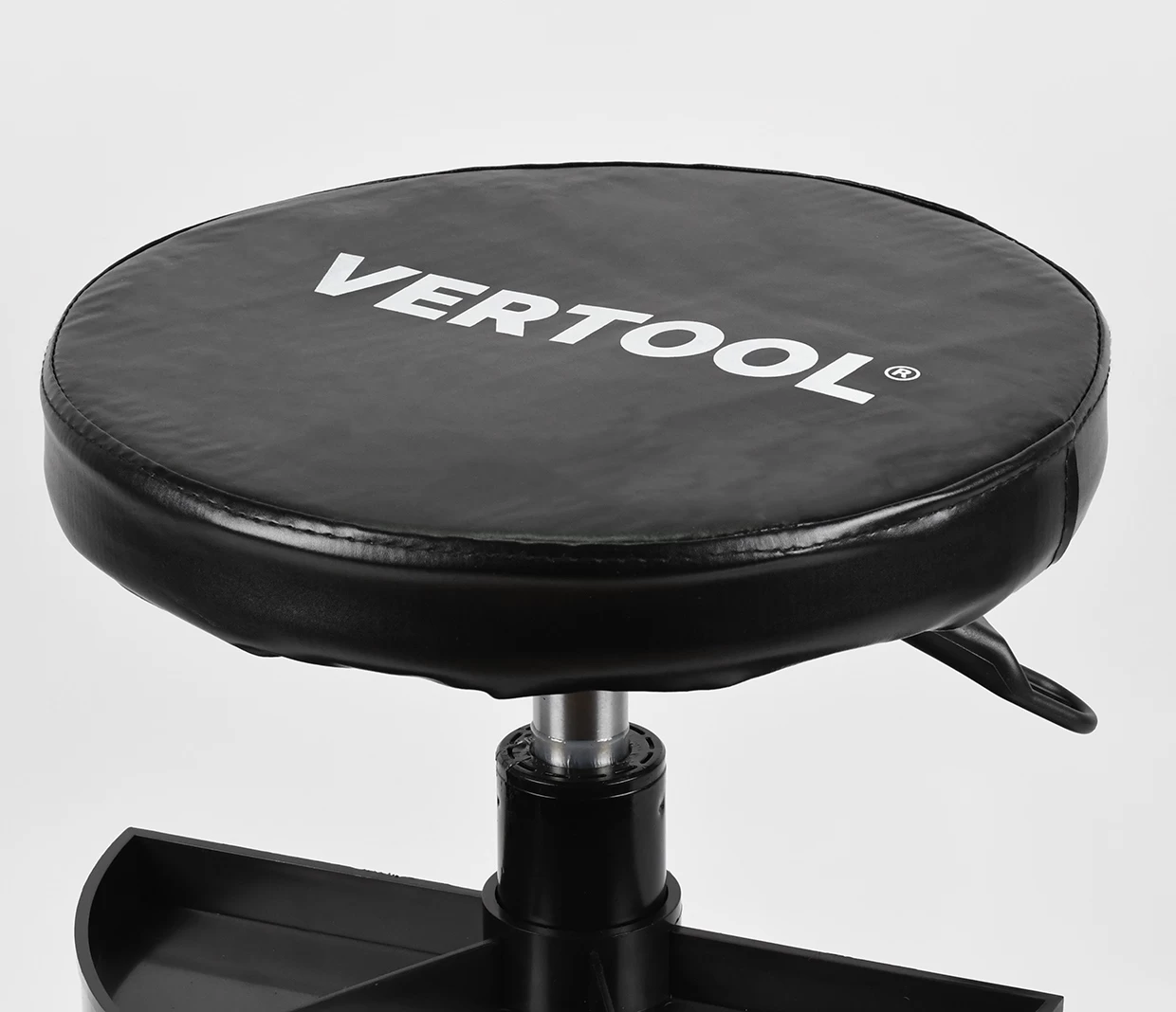 Vertool - Adjustable Stool 3 Vertool - Adjustable Stool - Image 3